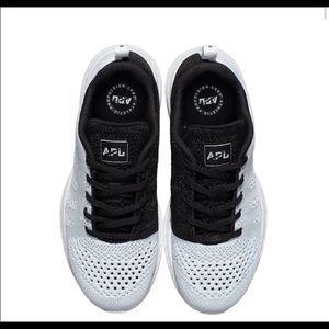 APL Techloom Pro Women’s Sneakers